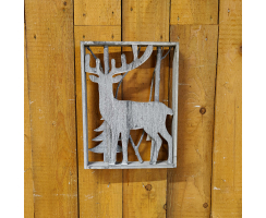 Holz Skulptur Rahmen grau-weiß Hirsch und Tanne - 30cm x 40cm 1 Stück