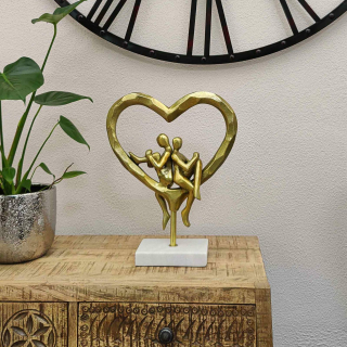 Skulptur aus Metall auf Standfuß Liebes-Paar im Herz gold 35cm