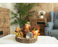 Baumscheibe herbstlich dekoriert mit Pflanze, Blumentopf und Figuren Ø 30cm